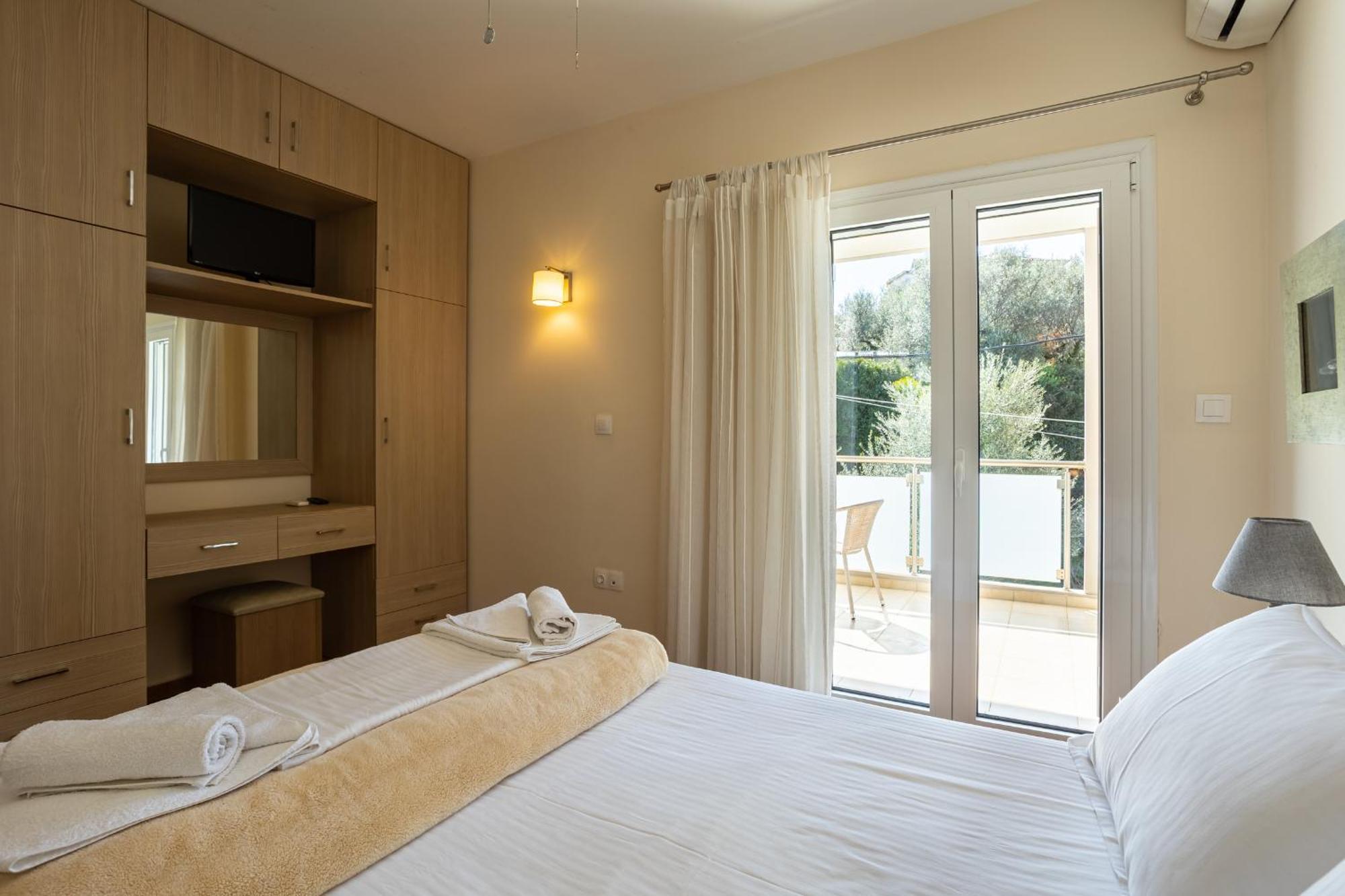 Avia Blue Maisonettes - Messinia Gulf Retreat Extérieur photo